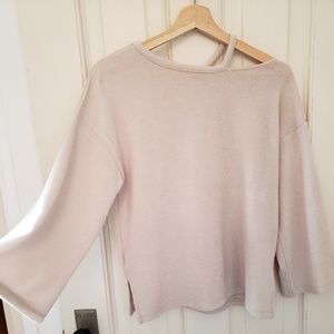 ZARA A symmetric light sweater
